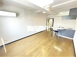 きりん5 202 2階ワンルームのリビング/ダイニング