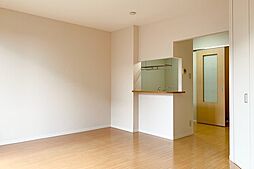 ボートハウス 2階ワンルームのリビング/ダイニング