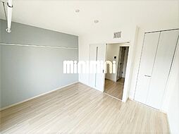 ロイヤルグランコート津 E103 1階1Kのリビング/ダイニング