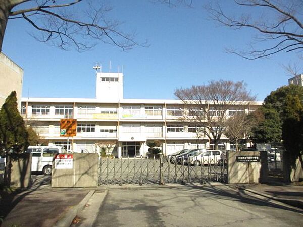 画像29:中学校「市立平田野中学校まで1700m」