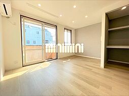 マノワール 2階ワンルームのリビング/ダイニング