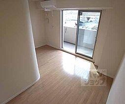 近鉄京都線 上鳥羽口駅 徒歩2分の賃貸マンション 3階1Kのリビング/ダイニング