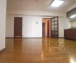 阪急嵐山線 松尾大社駅 徒歩18分の賃貸マンション 5階2LDKのリビング/ダイニング