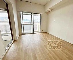 ジョイ嵯峨野 301 3階2DKのリビング/ダイニング