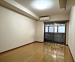 Ｇ・Ｆ二条城 102 1階1Kのリビング/ダイニング