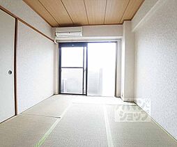 京都市営烏丸線 北大路駅 徒歩25分の賃貸マンション 4階2Kのリビング/ダイニング