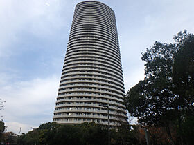 ザ・シーン城北  ｜ 愛知県名古屋市北区成願寺１丁目（賃貸マンション3LDK・30階・107.75㎡） その1