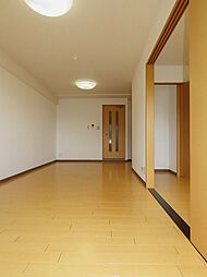 ハートフル ARAYA 402 4階2LDKのリビング/ダイニング