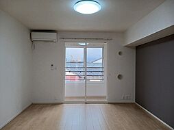 スイセンI 204 2階1LDKのリビング/ダイニング