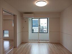 ブライト　スクエアIII 201 2階2LDKのリビング/ダイニング