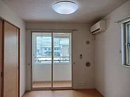 VII．平井・コンドミニアム 201 2階2DKのリビング/ダイニング