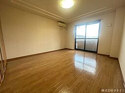 ゼファー 202 2階1Kのリビング/ダイニング