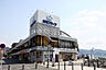 周辺：カモンワーフ（247m）