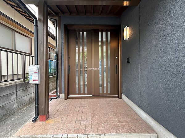 玄関を拡大表示