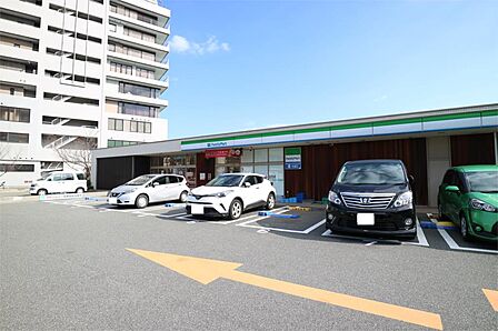 ファミリーマート 下関あるかぽーと店(501m)