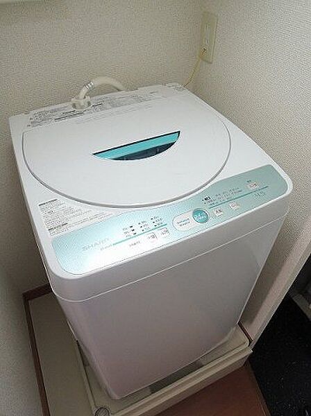 画像13:洗濯機　(実際とは異なる場合が御座います)