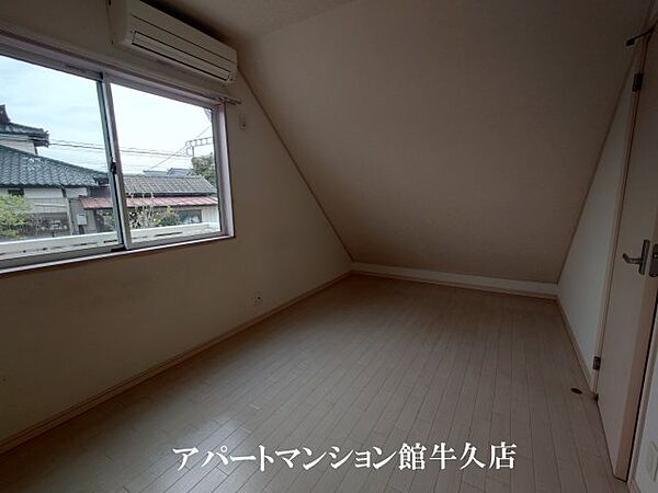detached 茨城県牛久市上柏田3丁目28-3
上柏田の賃貸情報を見る
物件地図