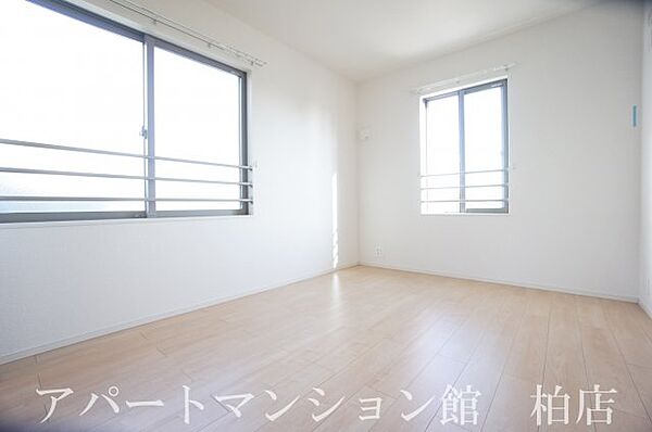 リアンコート 301｜千葉県柏市大室(賃貸アパート2LDK・3階・72.75㎡)の写真 その8