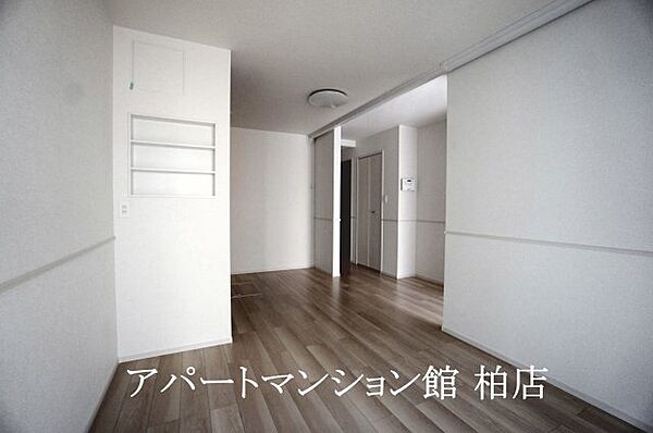 ディーセントI