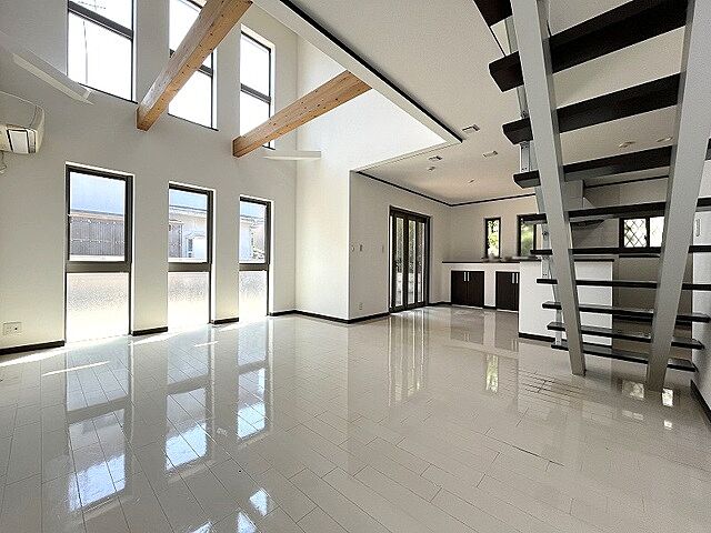 リビング/ダイニング 小金井市前原町1丁目