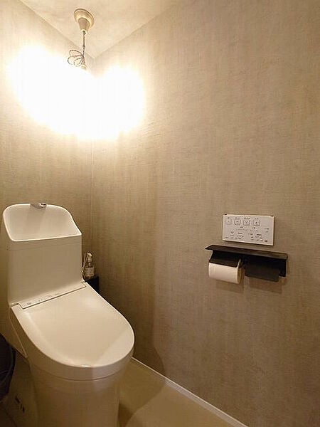 トイレを拡大表示