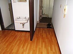 京都地下鉄東西線 東野駅 バス6分 上花山久保町下車 徒歩3分の賃貸マンション 1階2DKの室内