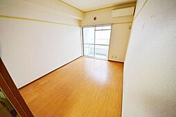 京王線 布田駅 徒歩5分の賃貸マンション 1階2DKのリビング/ダイニング