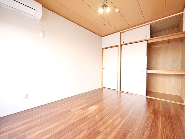 寝室
