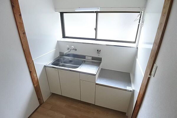 画像29:コンロ設置型キッチン