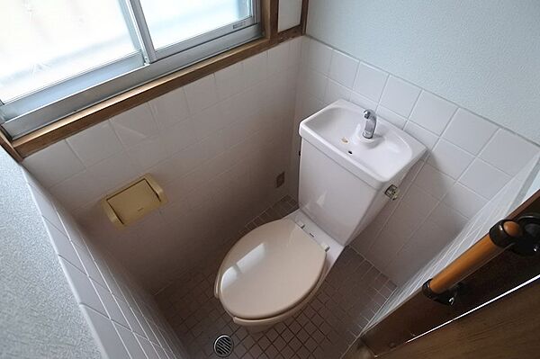 画像11:トイレって何故か落ち着くスペースですね