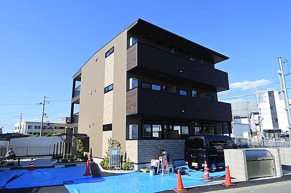 ラッフィナート　ソレイユ ｜大阪府枚方市招提元町１丁目(賃貸アパート1K・1階・27.02㎡)の写真 その1