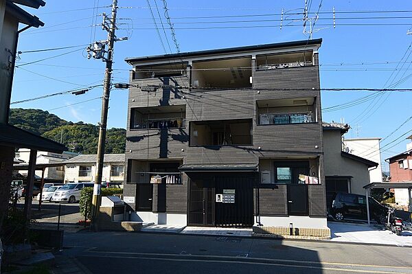 ミローズリッコ ｜京都府八幡市八幡垣内山(賃貸アパート1LDK・3階・30.00㎡)の写真 その1