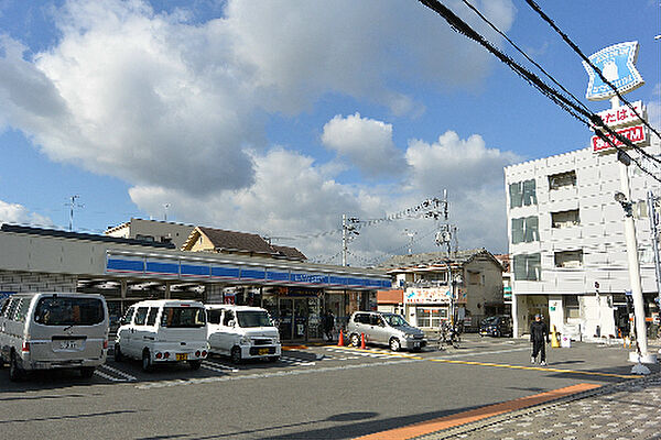 画像16:ローソン 枚方船橋本町二丁目店（394m）