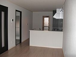 ブリティッシュヒルズ 2階2LDKのリビング/ダイニング