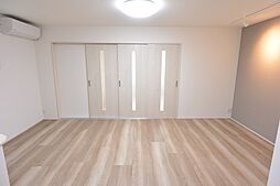 Wisteria terrace 3階1LDKのリビング/ダイニング