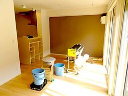 コスモパレス3 1階1LDKのリビング/ダイニング