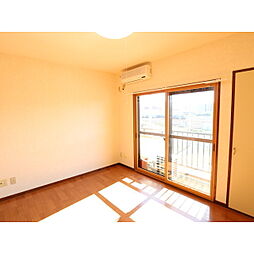 ルミエール 3階1Kのリビング/ダイニング