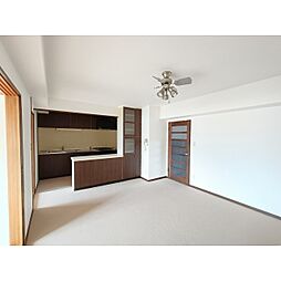 メゾン・ド・ロワール　602 602 6階3LDKのリビング/ダイニング