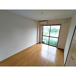 グリーンマークI・II 1階2Kのリビング/ダイニング