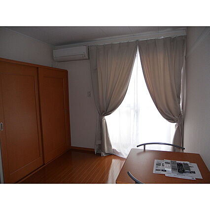 レオパレスマリナ_内装_1