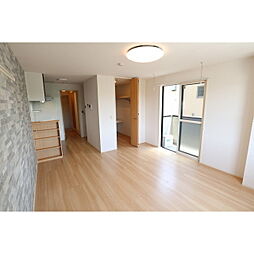 グランテラス上郷 2階ワンルームのリビング/ダイニング