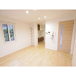 ARCADIA緑ヶ丘　WEST 1階1LDKのリビング/ダイニング