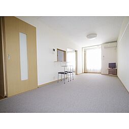 レオパレスエバーグリーン 2階1LDKのリビング/ダイニング