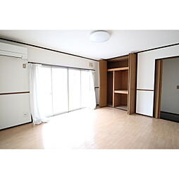 サンヴィレッジ・リラＥ・Ｆ棟 E3 2階1Kのリビング/ダイニング