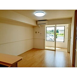 カノン 1階1LDKのリビング/ダイニング