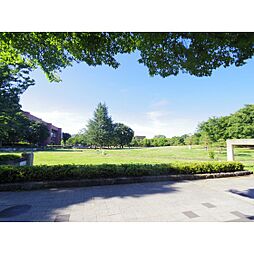 公園「若里公園まで2555ｍ」