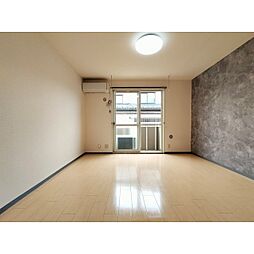 コスモタウン三輪　A