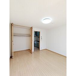 シュヴァルベ北松本 1階1Kのリビング/ダイニング