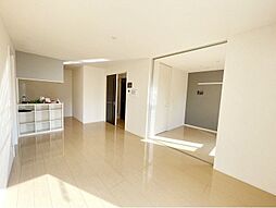 カーサ　ヴェルデ 2階2LDKのリビング/ダイニング