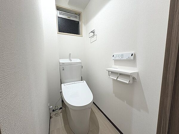 トイレを拡大表示